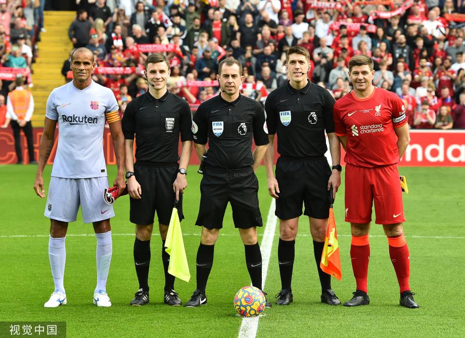 再度把目光 再度把目光